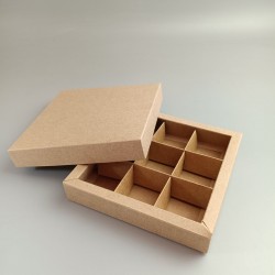 Коробка для 9-ти цукерок 145*145*29 кришка-дно Крафт