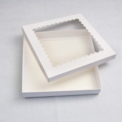 Коробка для пряника з вікном 210*210*30 Біла