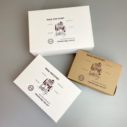 Шовкотрафаретний друк на коробках та пакетах малими тиражами