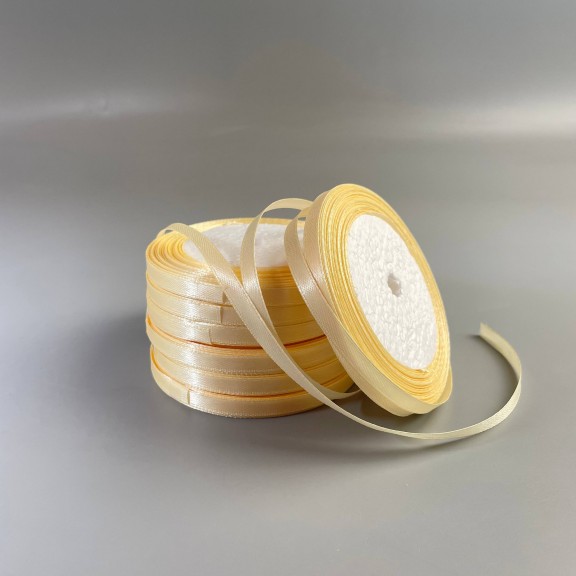 фото Стрічка атласна Бежева, 0,6 см, 23 метра