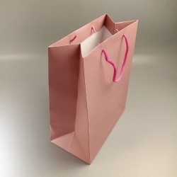 Пакет паперовий Рожевий 320*260*140 мм, 200 г/м²
